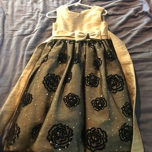 Size 4 girls dress